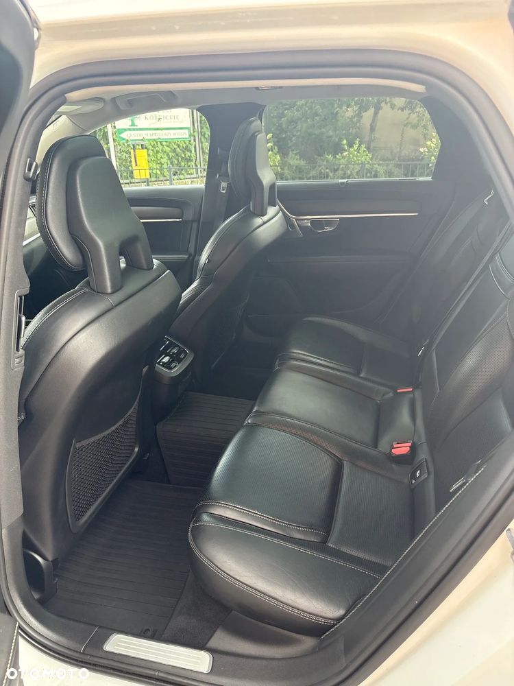 Volvo V90 Cross Country D5 AWD - 26