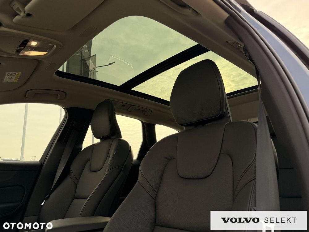 Volvo XC 60 - 30