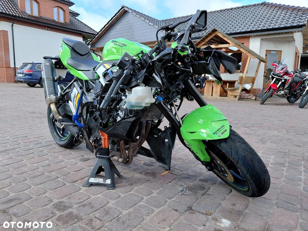 Kawasaki Ninja - 4