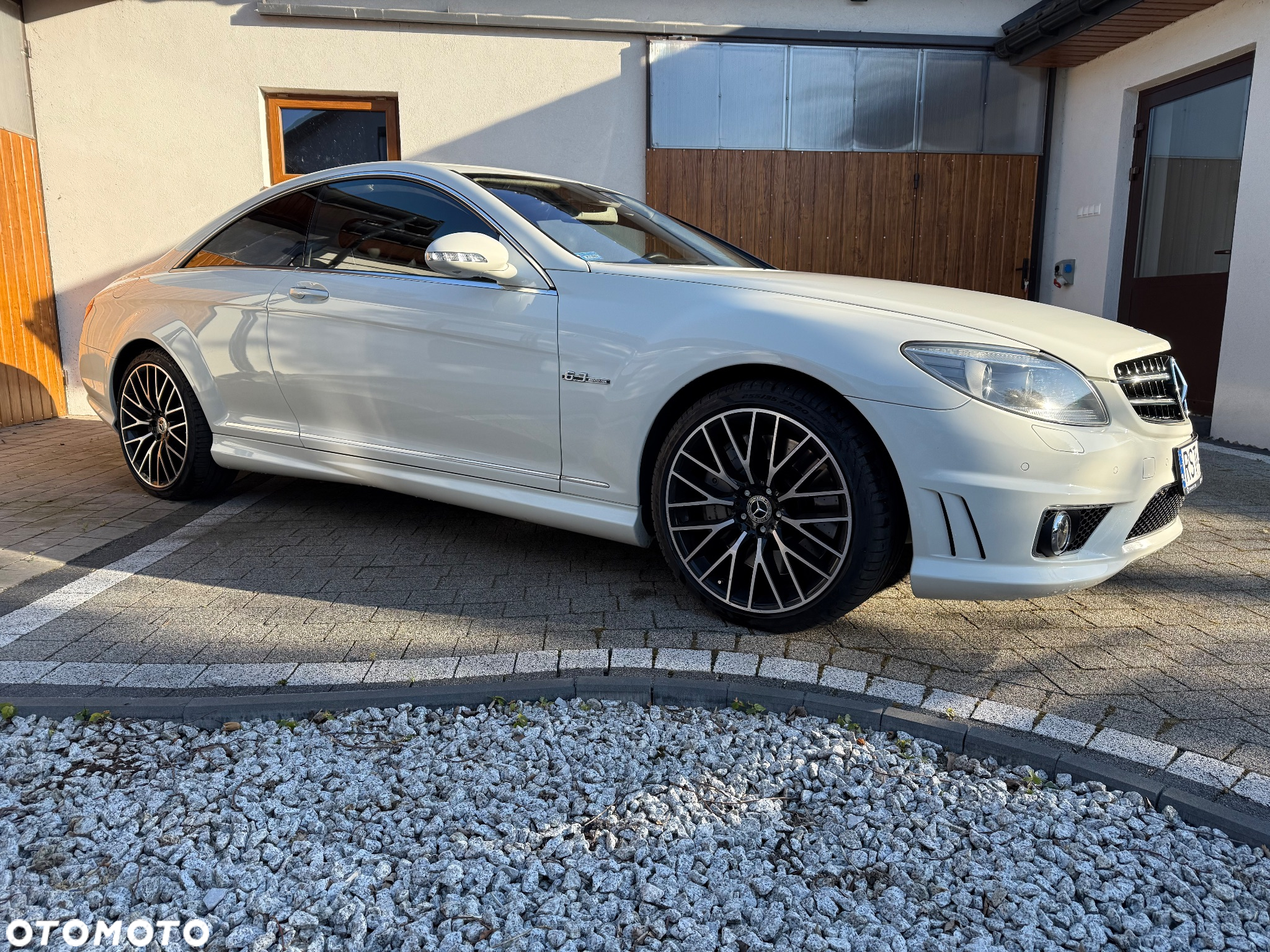 Mercedes-Benz CL 63 AMG 7G-TRONIC - 3