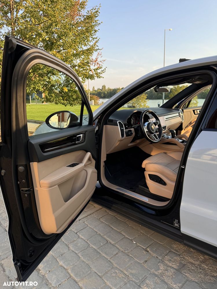 Porsche Cayenne E-Hybrid Tiptronic S - 7
