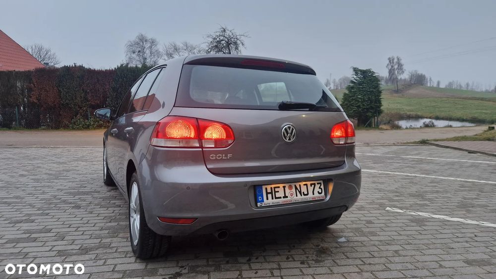 Volkswagen Golf - 11