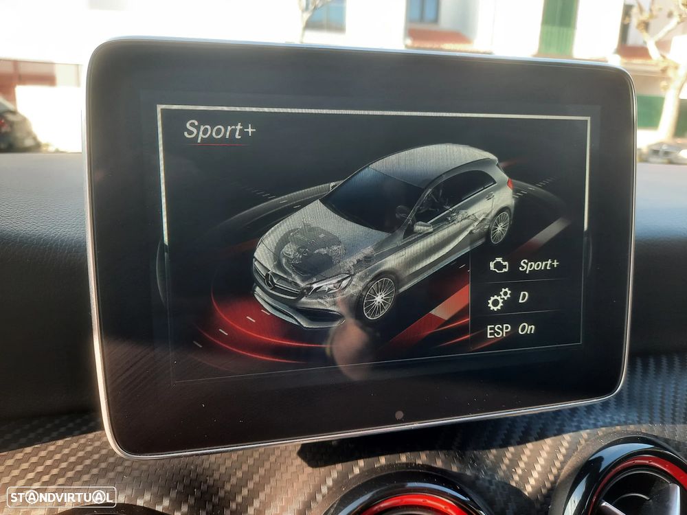 Mercedes-Benz A 45 AMG 4Matic Speedshift 7G-DCT - 9