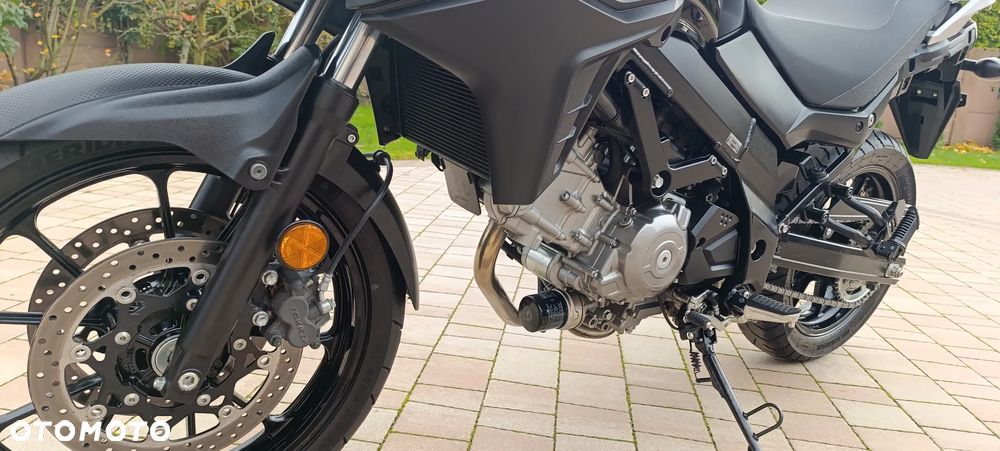 Suzuki V-STROM - 40