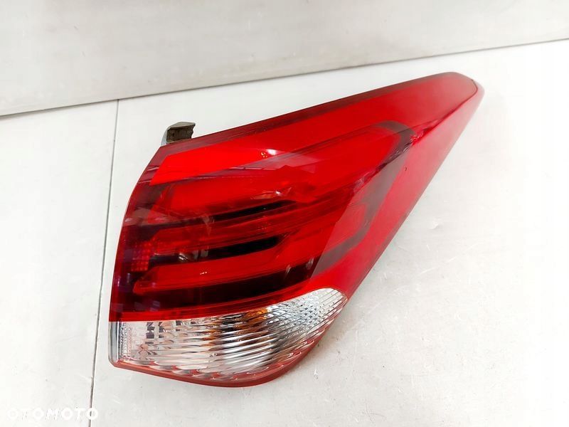 HYUNDAI I40 LIFT SEDAN LAMPA PRAWY TYŁ TYLNA 92402-3Z6 - 1