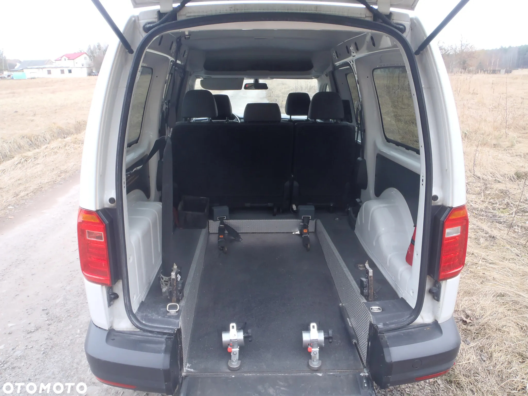 Volkswagen Caddy 2.0 TDI (7-Si.) DSG Maxi Trendline - 10
