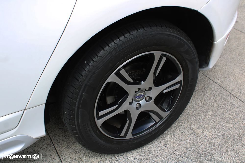 Volvo XC 60 2.0 D3 R-Design Geartronic - 52