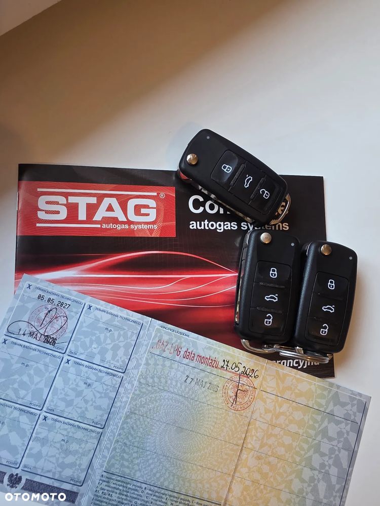 Skoda Octavia 1.6 Elegance - 14