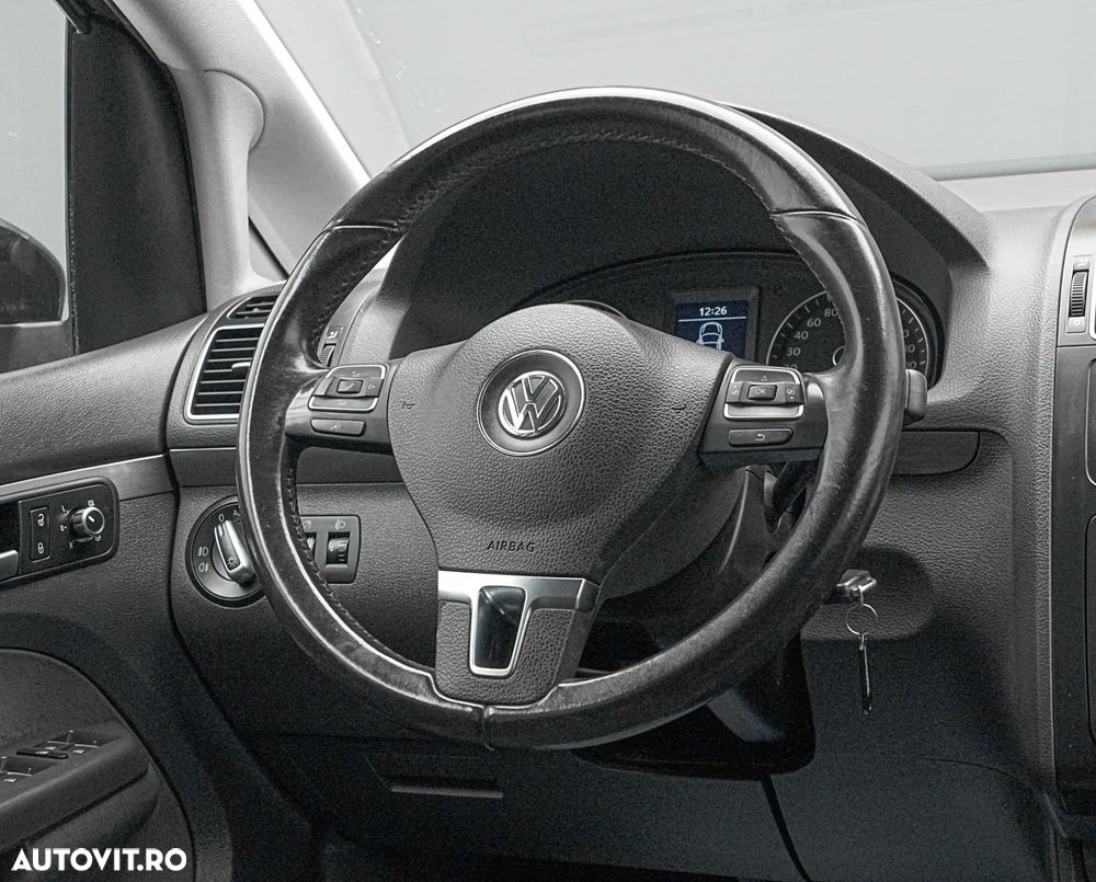 Volkswagen Touran 1.6 TDI BlueMotion Technology Comfortline - 18