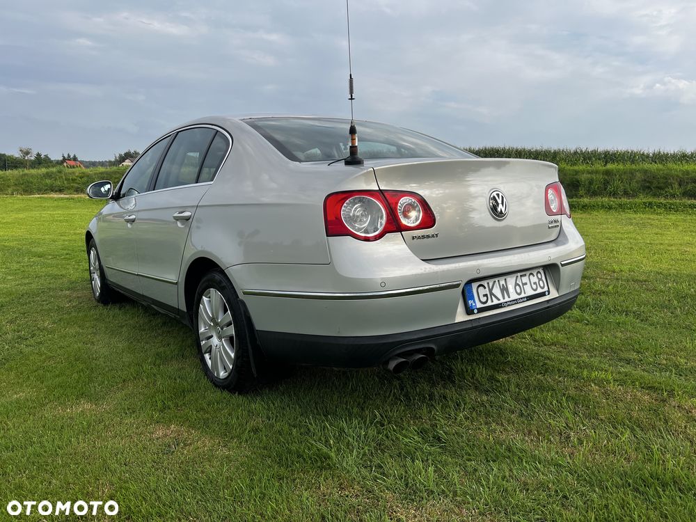 Volkswagen Passat - 2