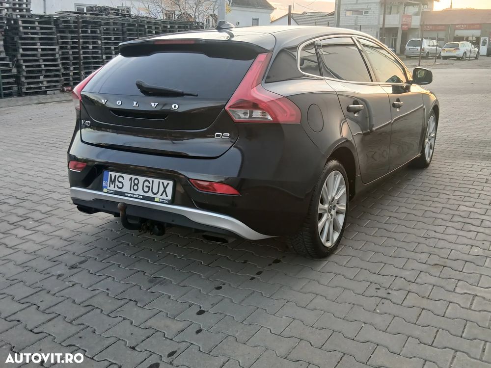 Volvo V40 D2 Momentum - 4