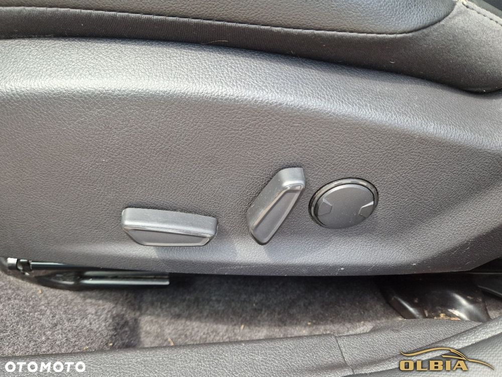 Ford Focus - 25