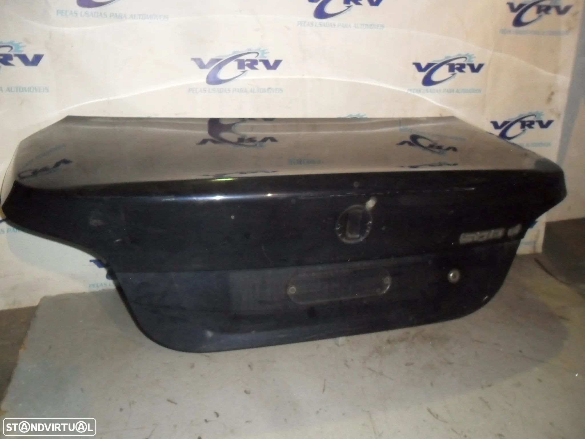Tampa de mala BMW 530d E60 - 1