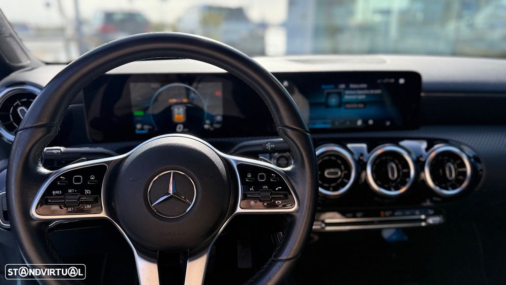 Mercedes-Benz A 250 Limousine e 8G-DCT Style - 11