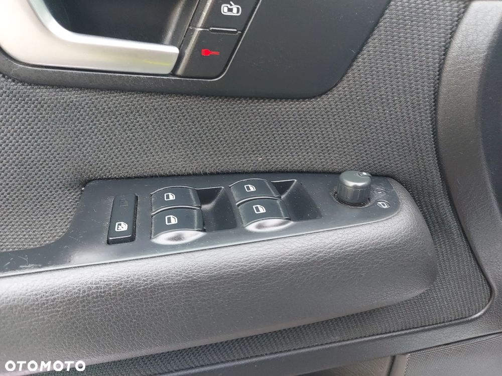 Audi A4 Avant 2.0 TDI - 11