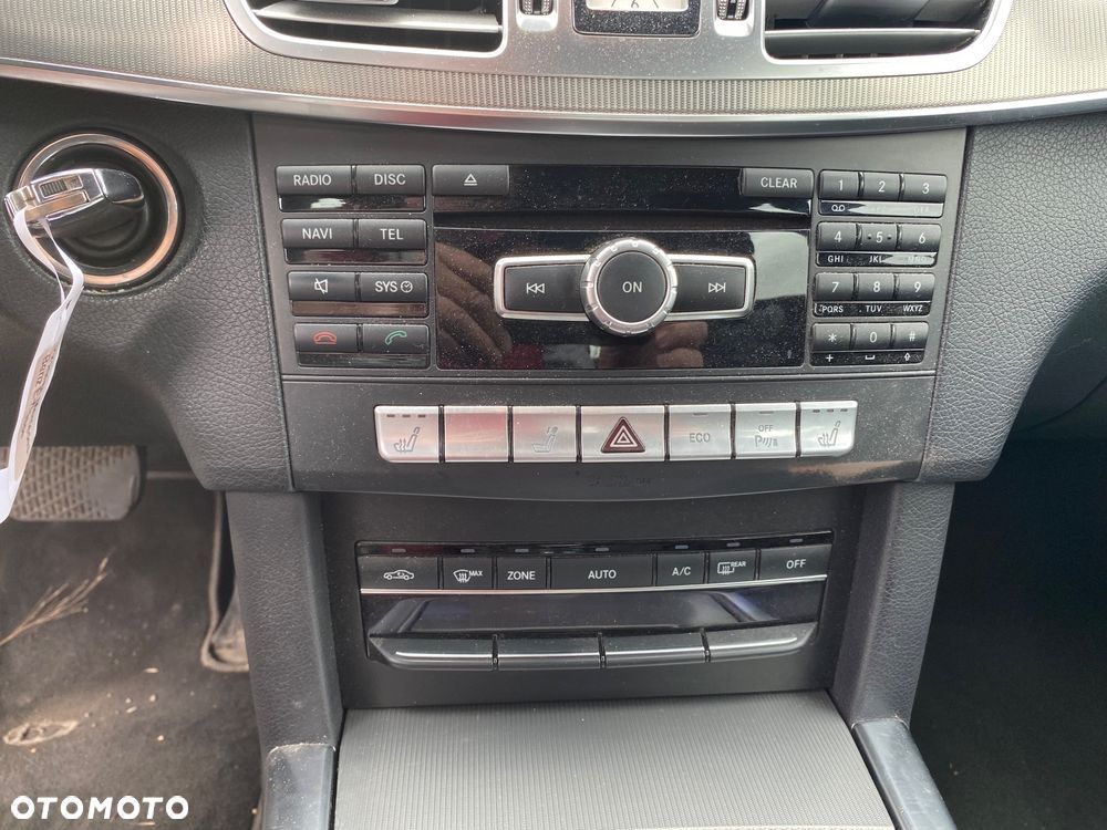 Mercedes-Benz Klasa E 200 7G-TRONIC Avantgarde - 34