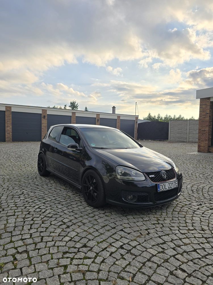 Volkswagen Golf 2.0 TSI GTI - 1