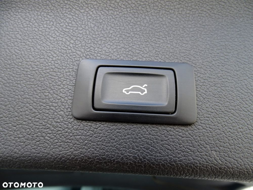 Audi A4 Avant 2.0 TDI DPF multitronic Ambiente - 17