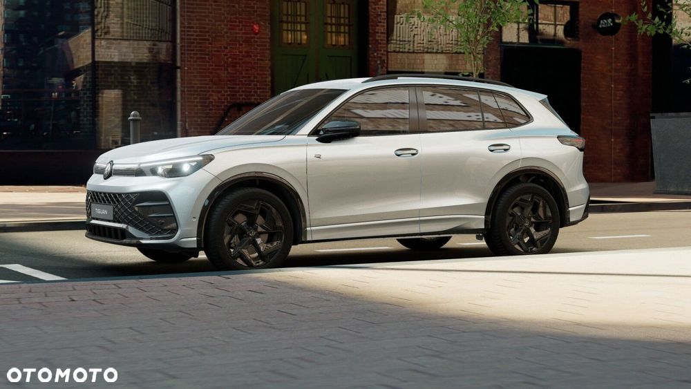 Volkswagen Tiguan - 16
