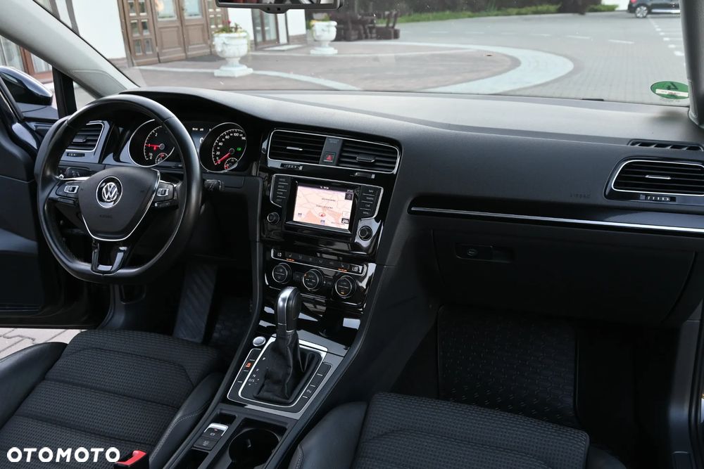 Volkswagen Golf 2.0 TDI BMT Highline DSG - 36