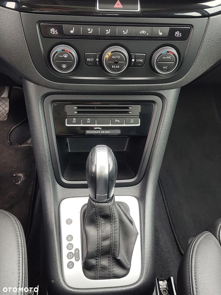 Volkswagen Sharan - 16