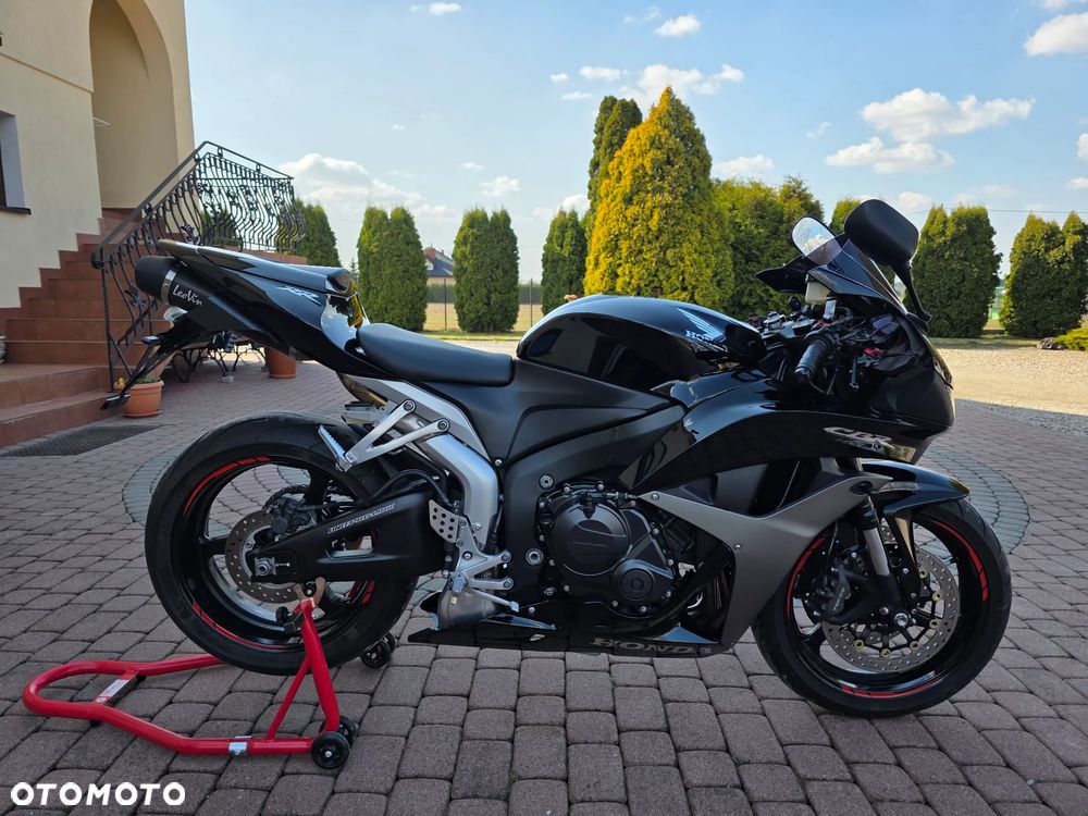 Honda CBR - 16