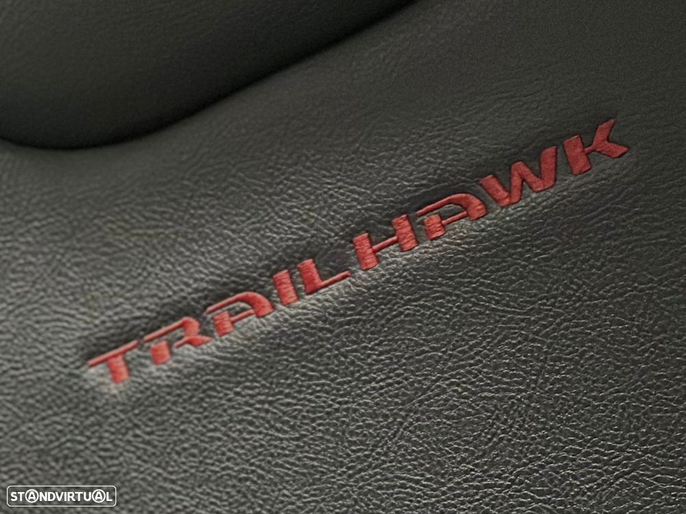 Jeep Compass 1.3 TG Trailhawk - 19