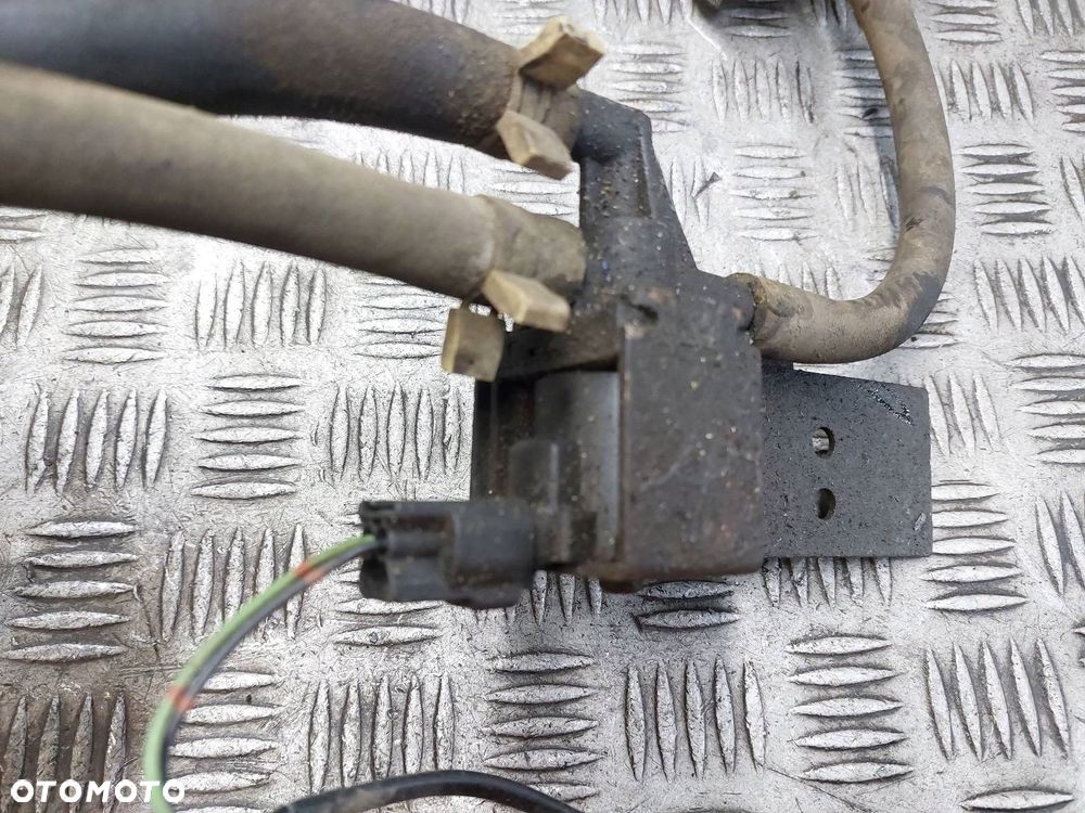 ZAWÓR PODCIŚNIENIA ISUZU NQR70LL 4.8 - 3