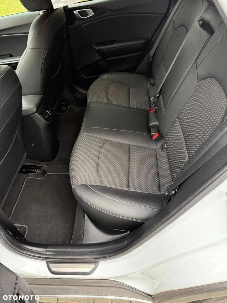 Kia XCeed 1.0 T-GDI L Business Line - 18