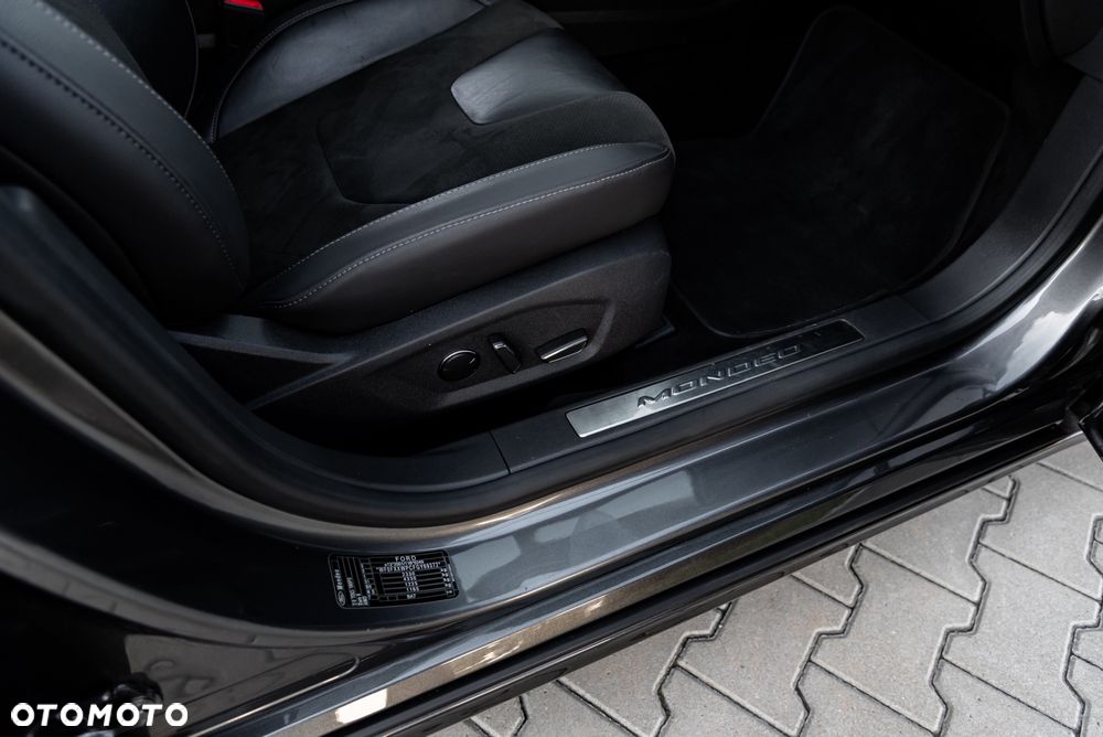 Ford Mondeo 2016