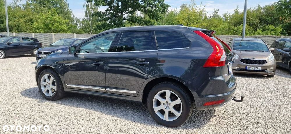 Volvo XC 60 D5 AWD Geartronic Summum - 5