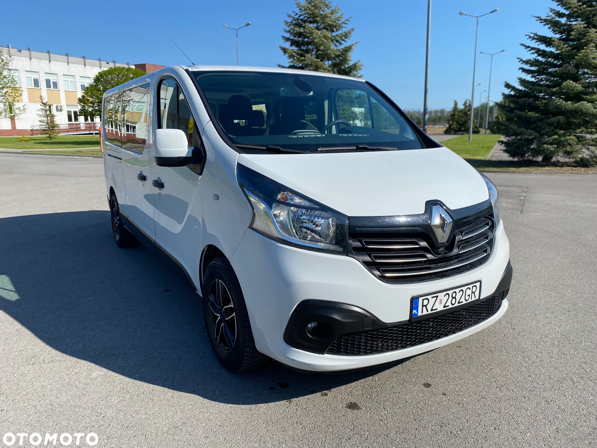 Renault Trafic Grand Passenger 3,0t Pack Clim - 2
