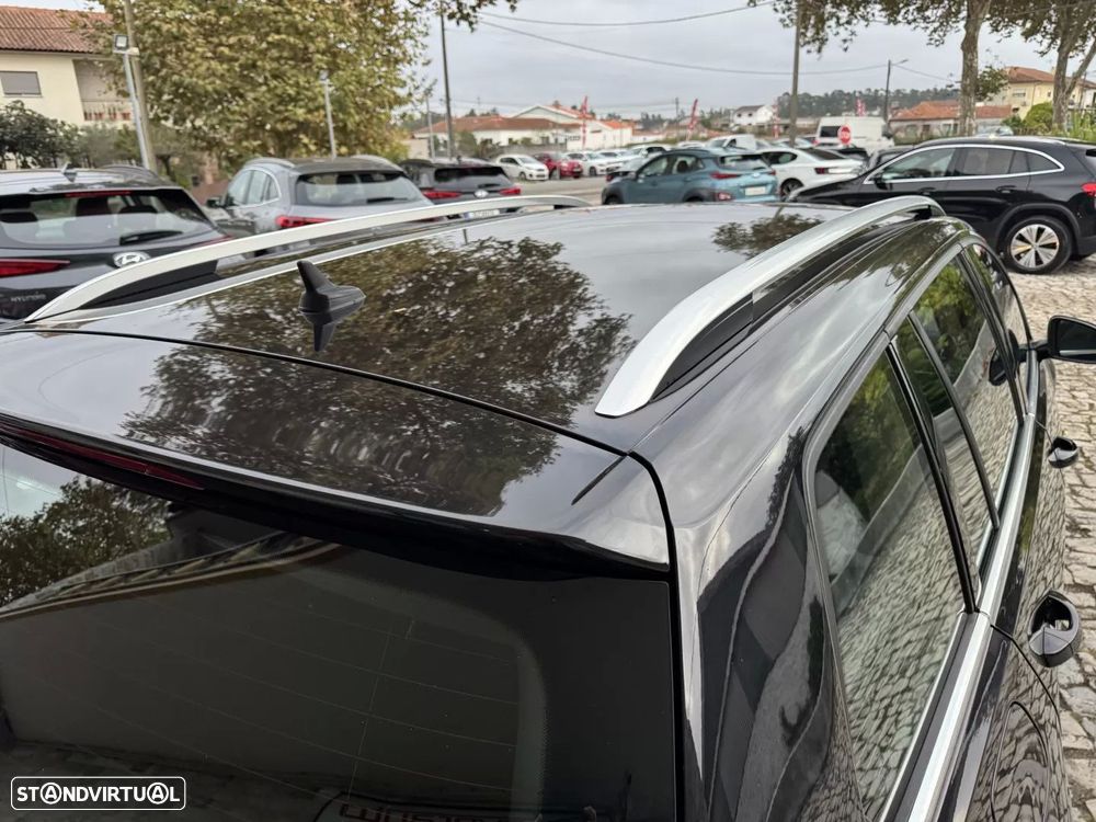 VW Golf Variant 1.6 TDi Highline DSG - 24