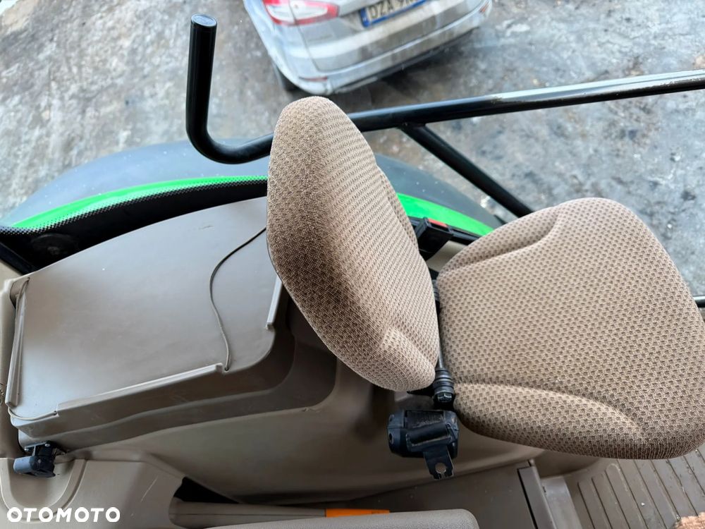 John Deere 6140R - 16