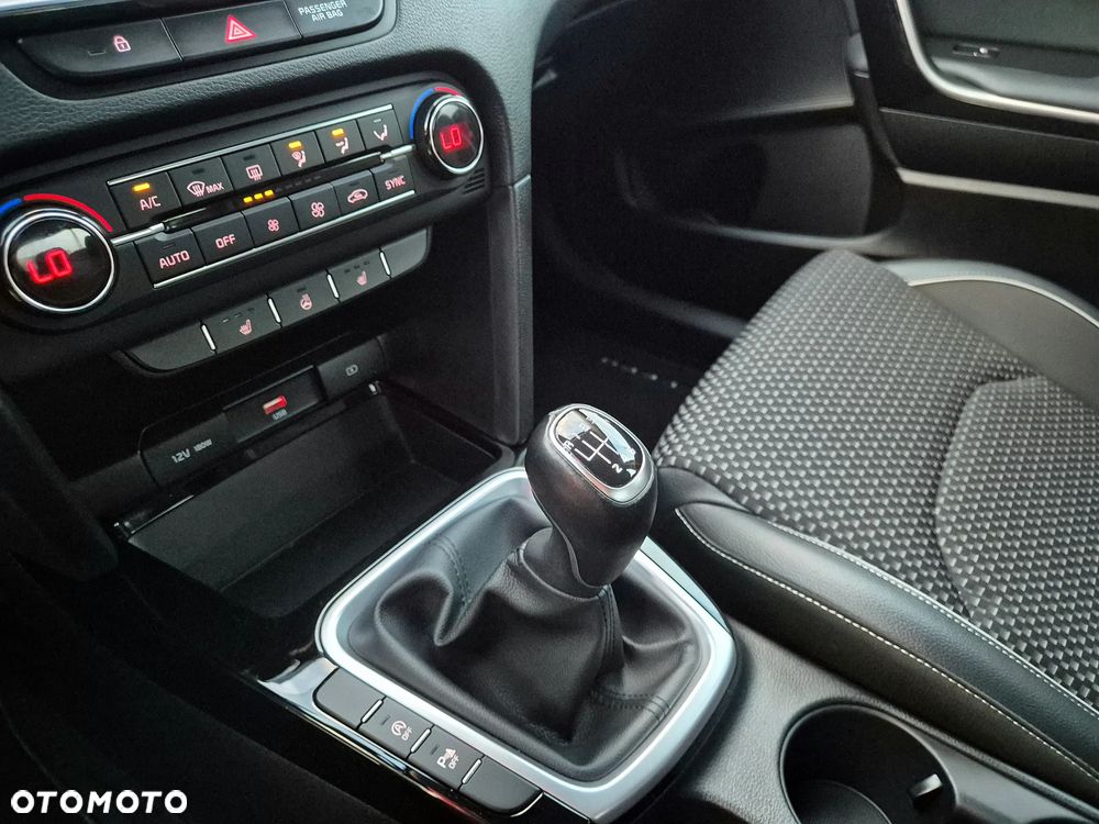 Kia XCeed 1.4 T-GDI XL - 22