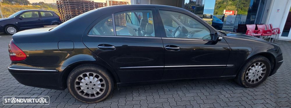 Mercedes-Benz E 220 CDi Elegance - 4