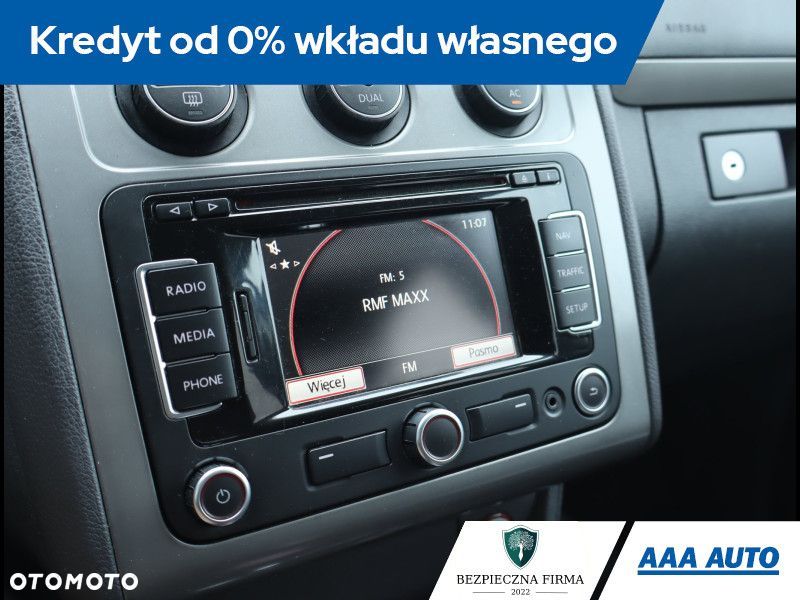 Volkswagen Touran - 13