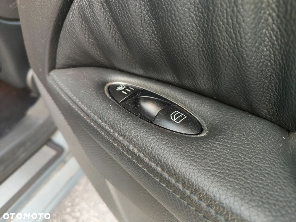 Mercedes-Benz Klasa E 280 CDI 4-Matic Elegance - 14