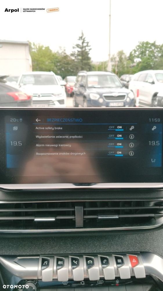 Peugeot 3008 1.5 BlueHDi Allure Pack S&S EAT8 - 19