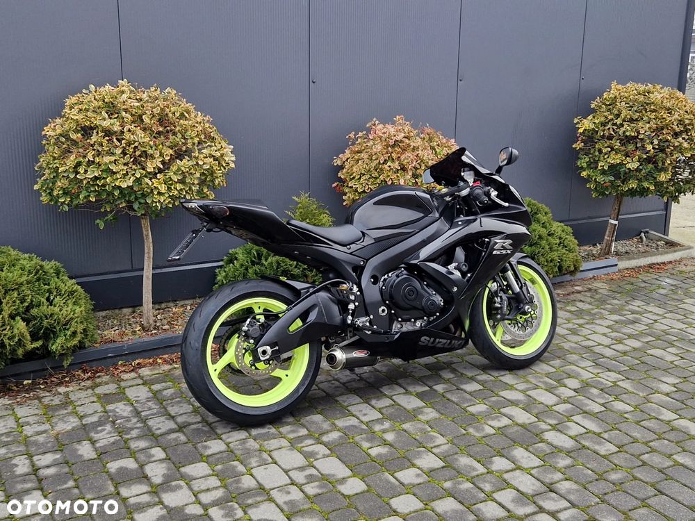Suzuki GSX-R - 3