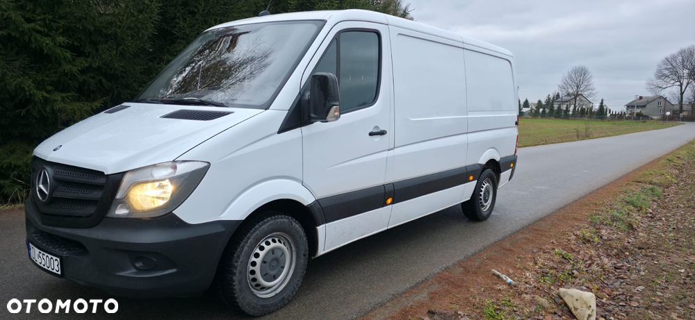 Mercedes-Benz Sprinter - 13