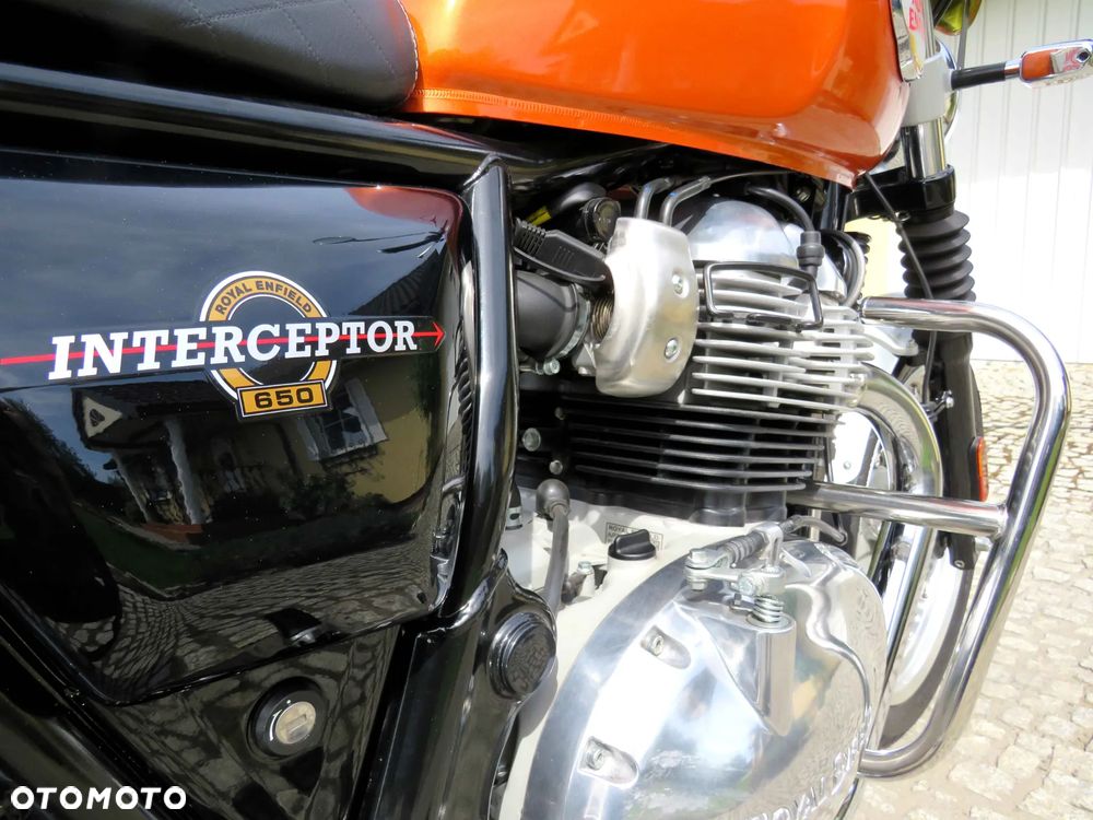 Royal Enfield Interceptor - 8