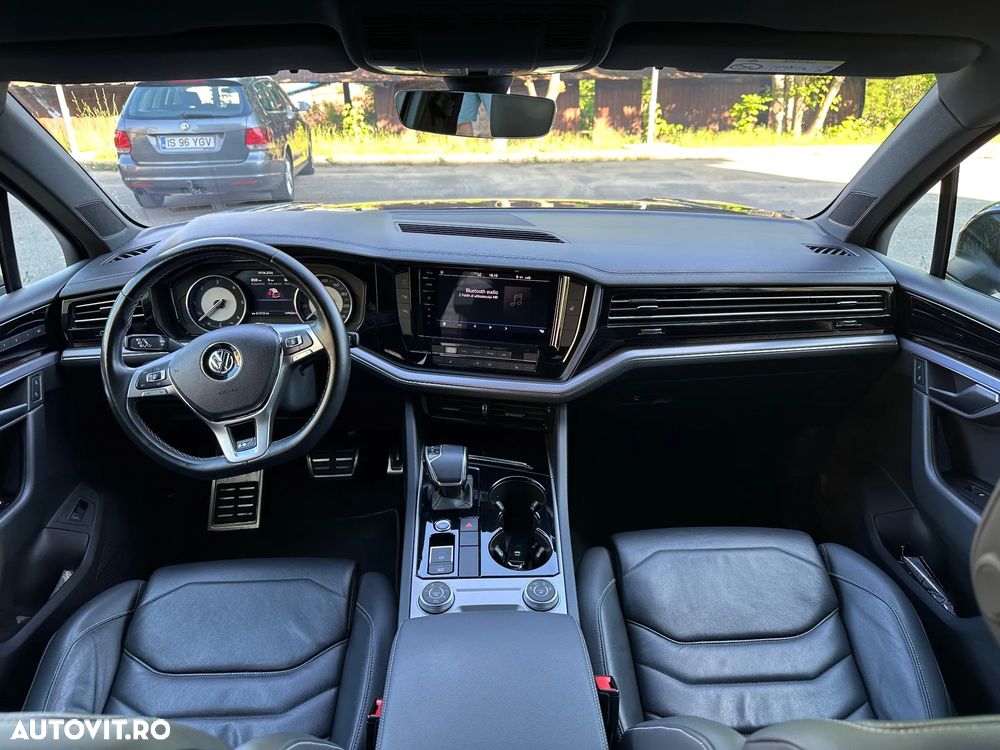 Volkswagen Touareg V6 TDI R-Style - 27