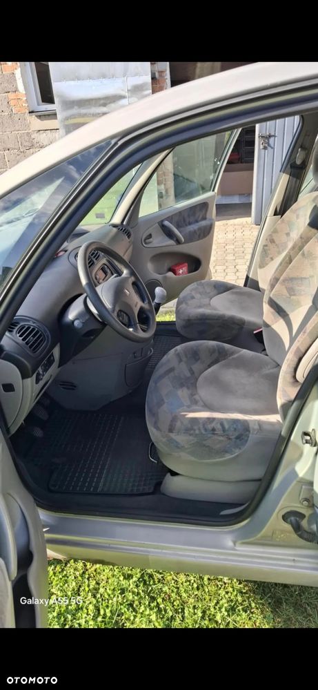 Citroën Xsara Picasso - 10