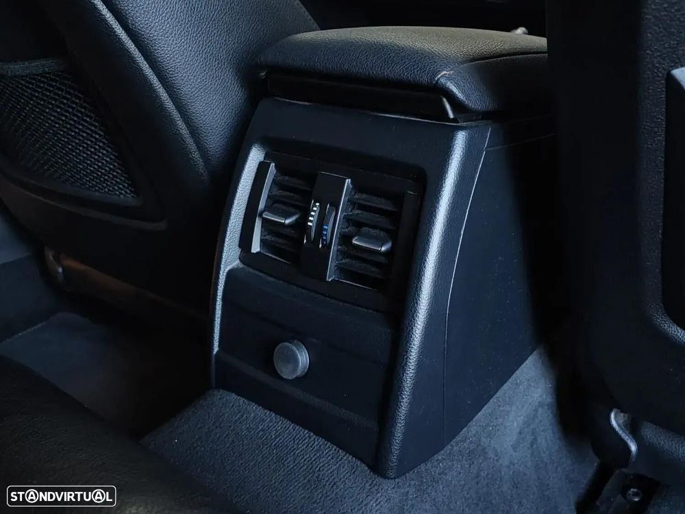 BMW 320 d Auto Pack M - 44