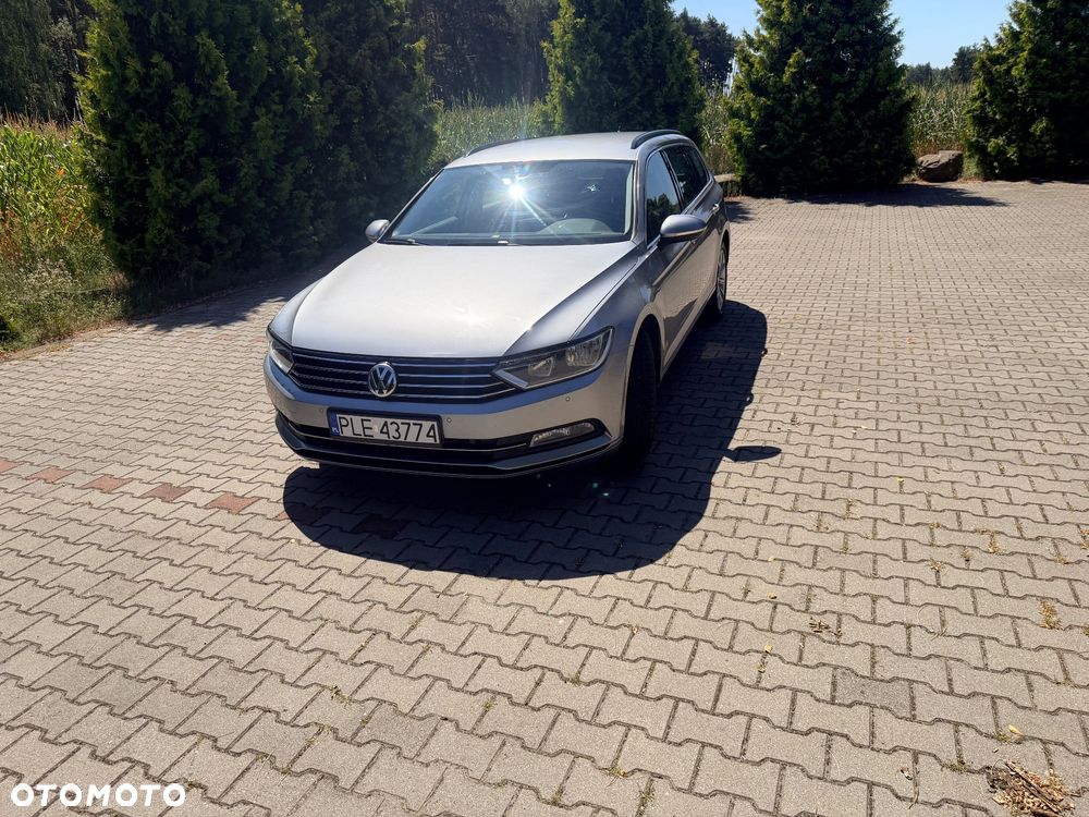 Volkswagen Passat Variant 2.0 TDI SCR DSG Comfortline - 16