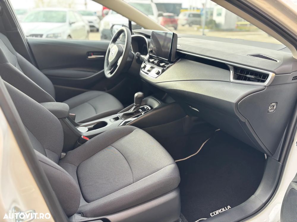 Toyota Corolla Sedan 1.8 HSD Eco - 12