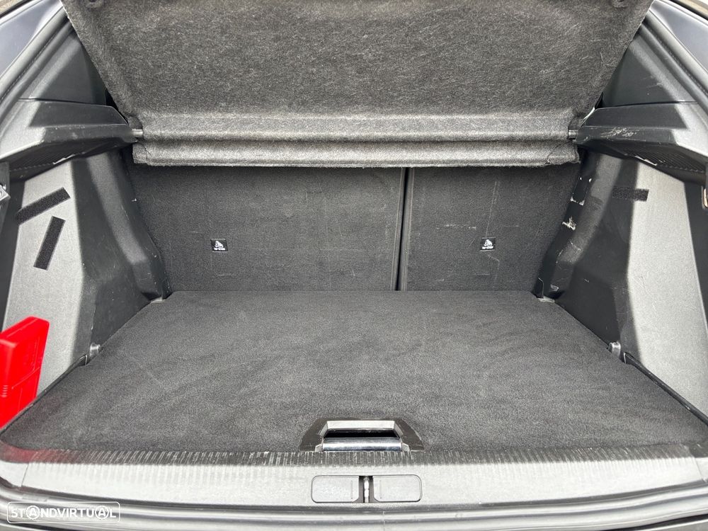 Peugeot 2008 1.2 PureTech GT EAT8 - 25
