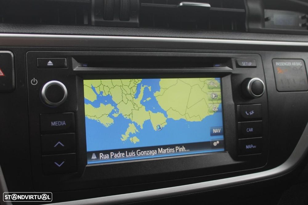 Toyota Auris 1.4 D-4D Exclusive - 12