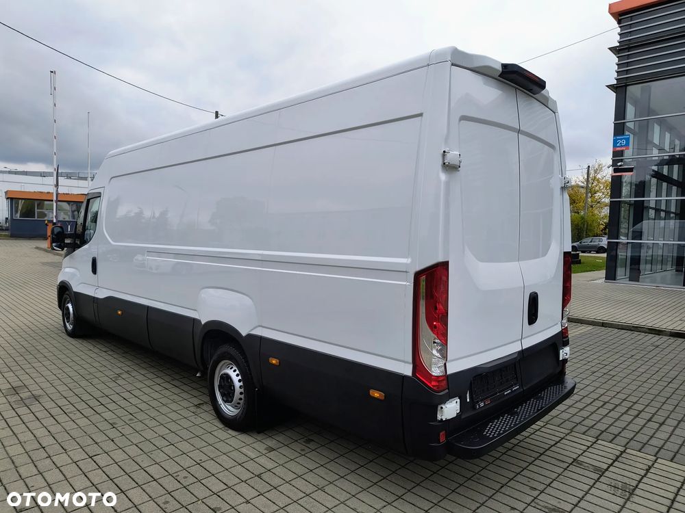 Iveco NOWA LOKALIZACJA 35S16 L4H2  niski przebieg Vat23% - 3